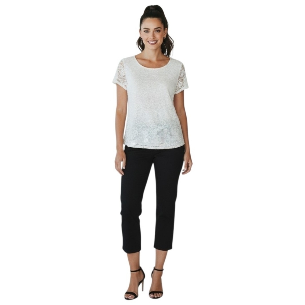 Leo & Nicole Size M White Lace Overlay Blouse Short Sleeve Lined Feminine Top